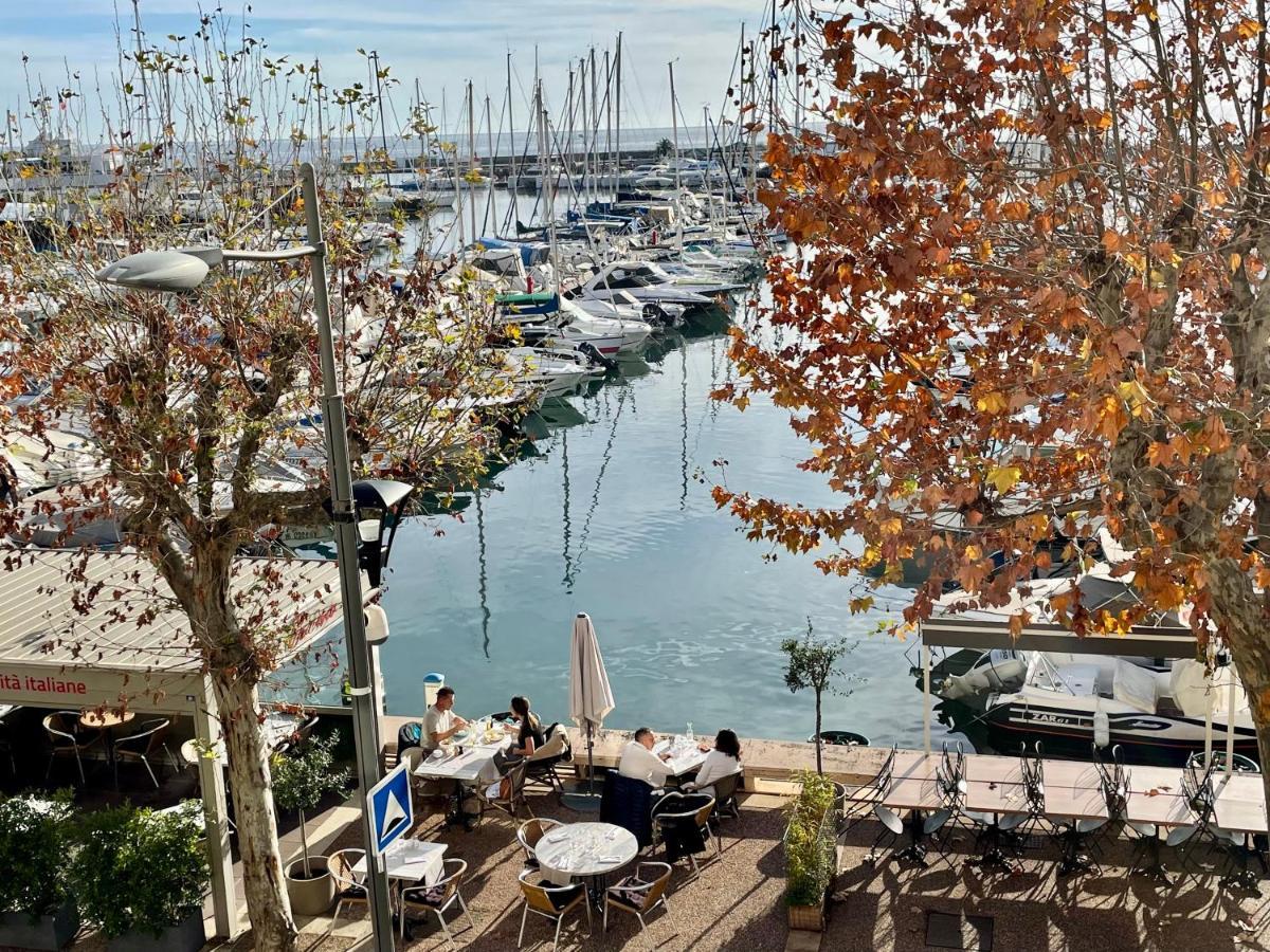 Le Petit Pinson Meerblick Port Golfe-Juan Exterior foto
